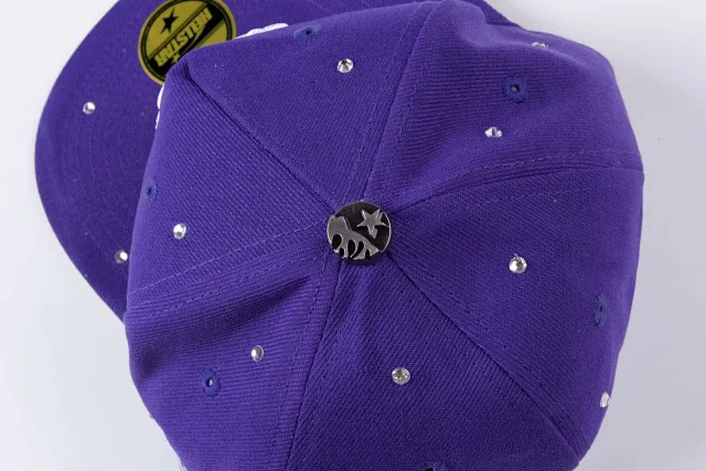 Hellstar Hats Embroidered star and flame graphic baseball cap product detail image 3
