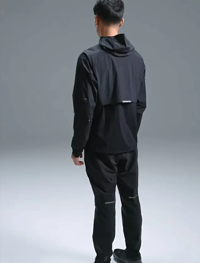On T-Shirts Short-Sleeve Reflective Logo T-Shirt product detail image 2