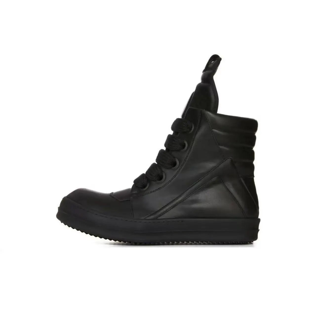 Pure black inverted triangle thick shoelaces