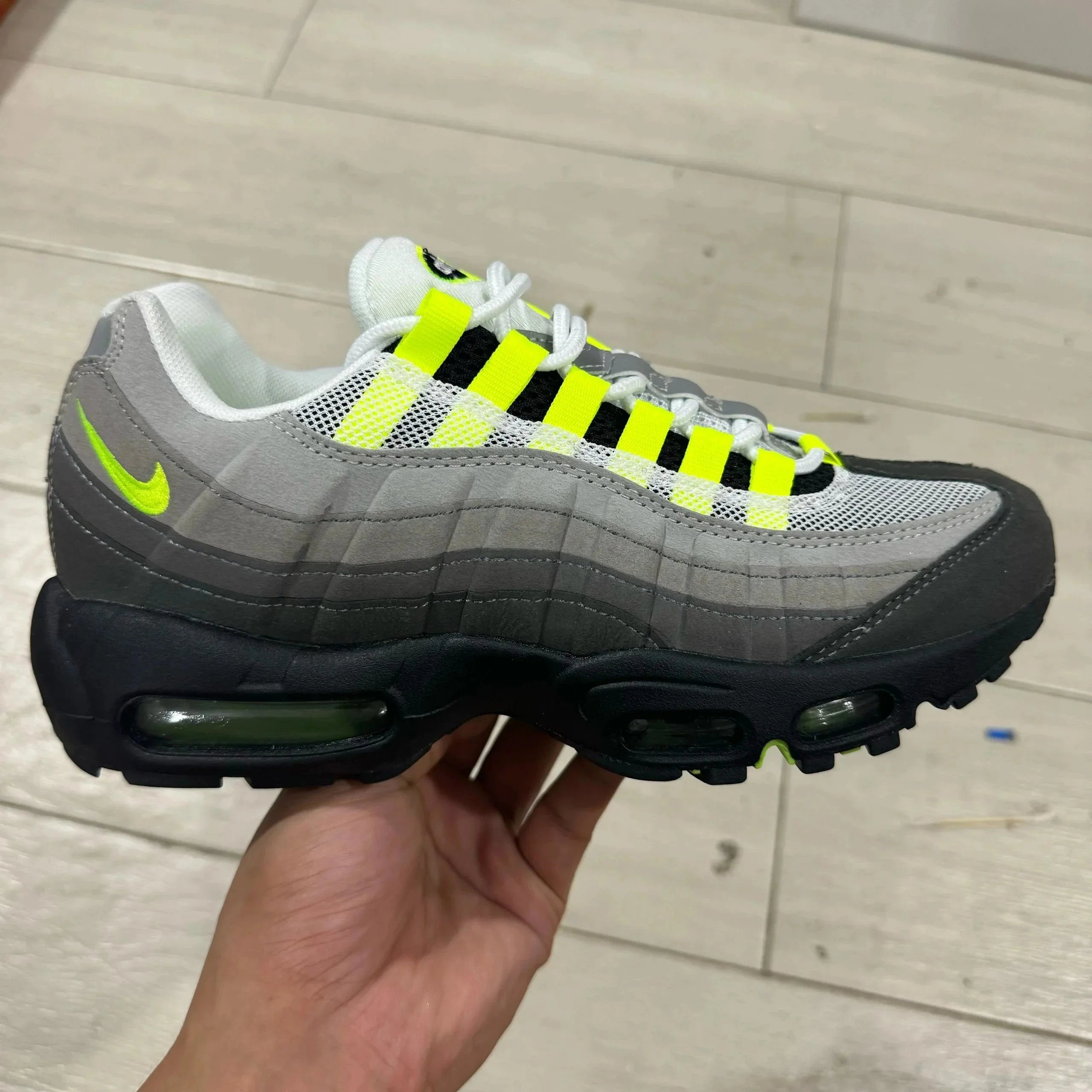 Nike Air Max 95 Sneakers - 14/23