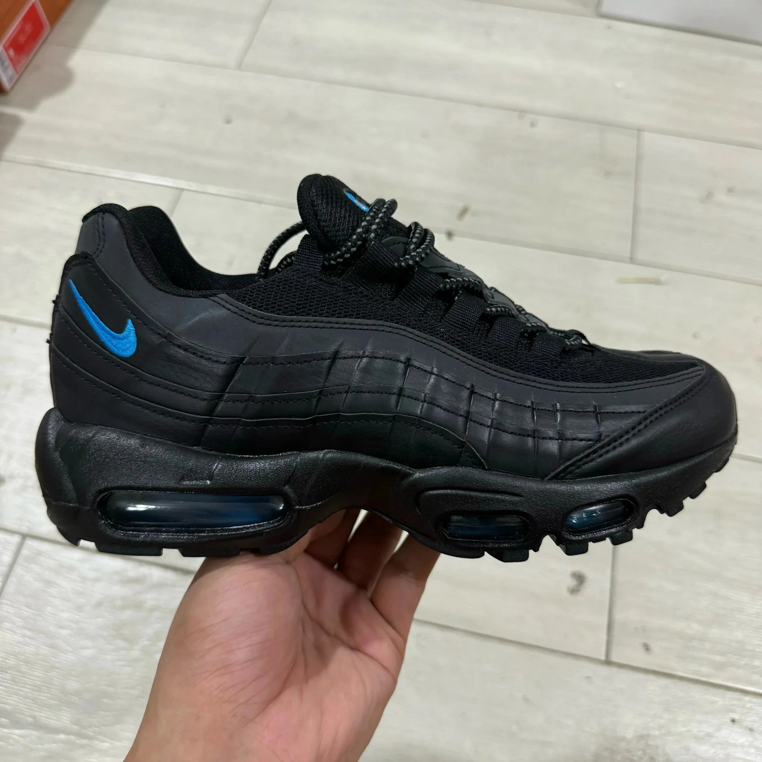 Nike Air Max 95 Sneakers - 20/23