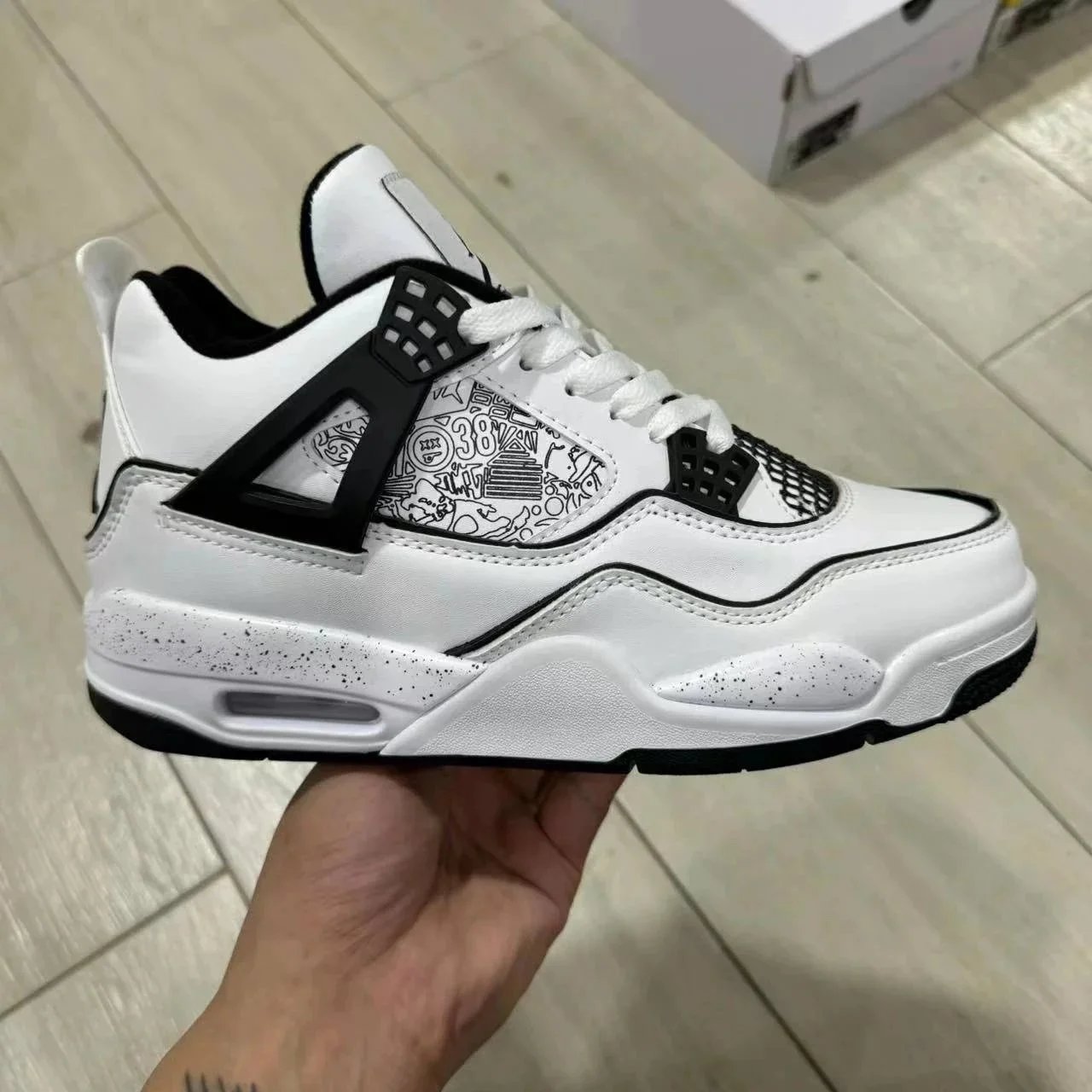 Jordan 4's 3