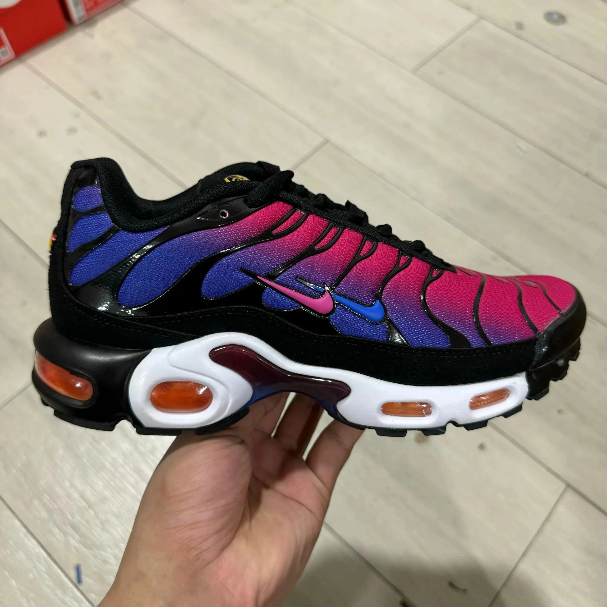 Goods 2 Purple Red
