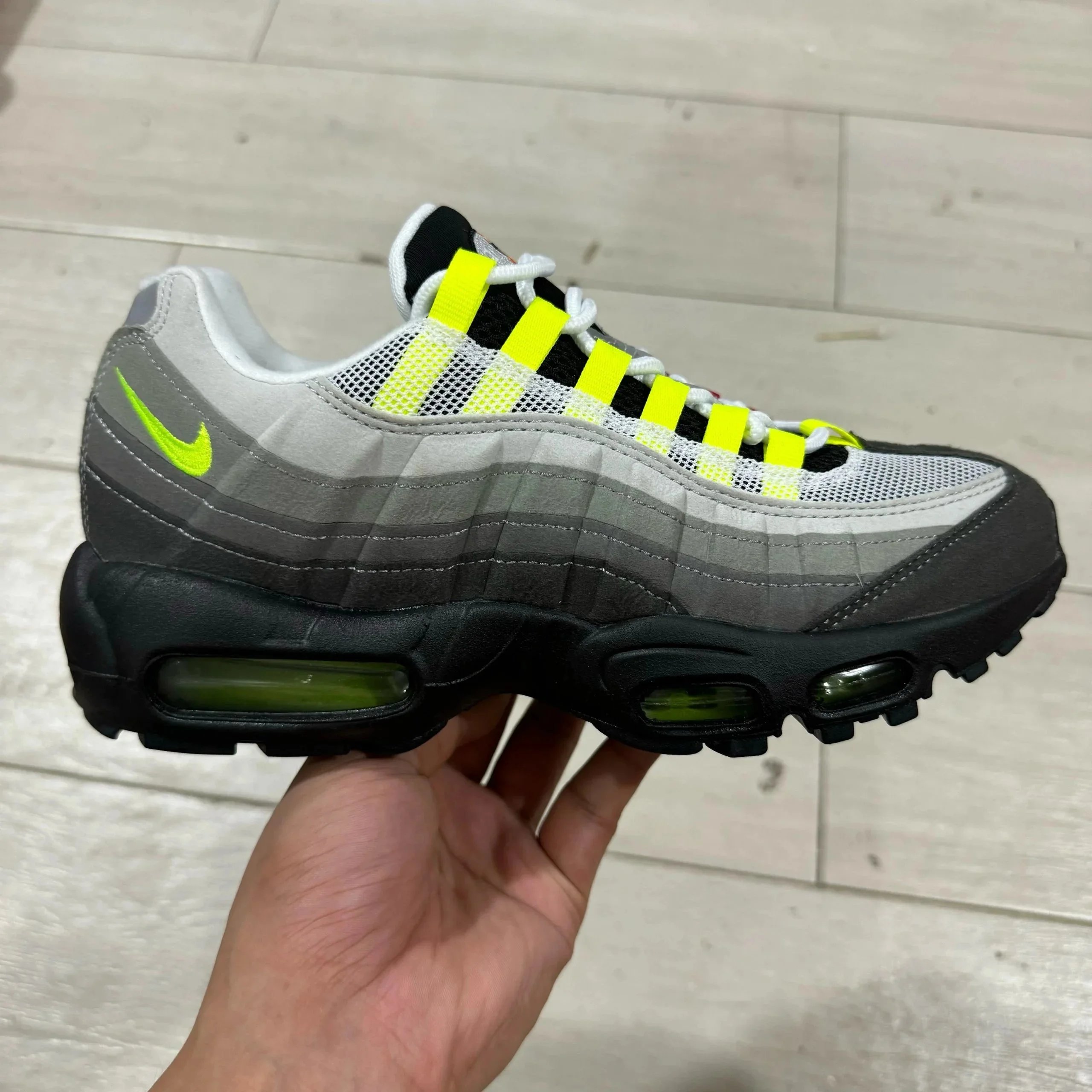 Nike Air Max 95 Sneakers - 19/23
