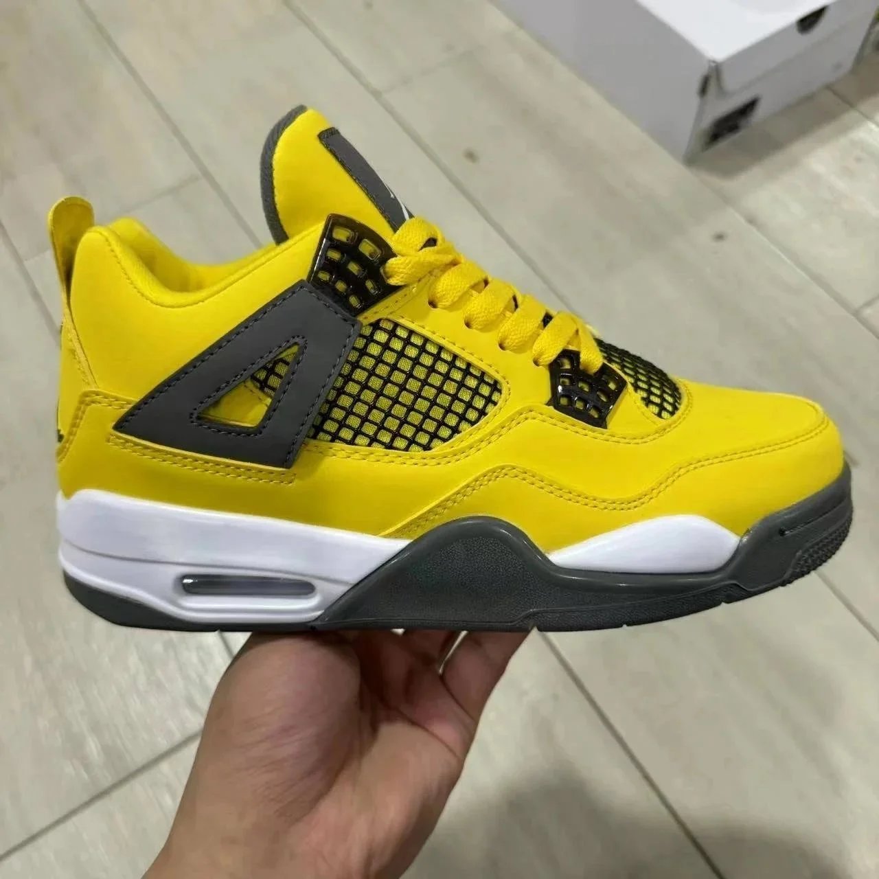 Jordan 4's 6