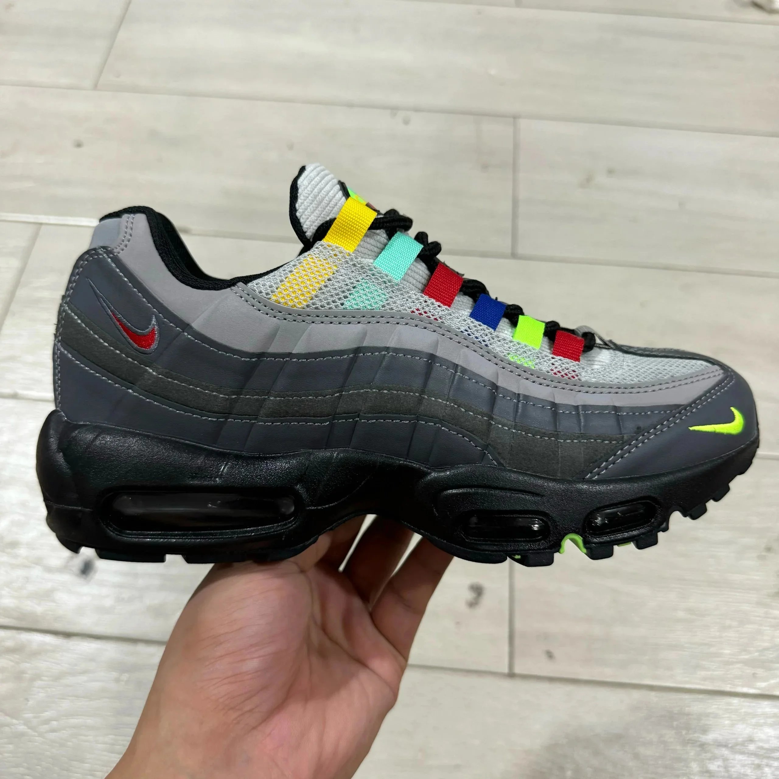 Nike Air Max 95 Sneakers - 21/23