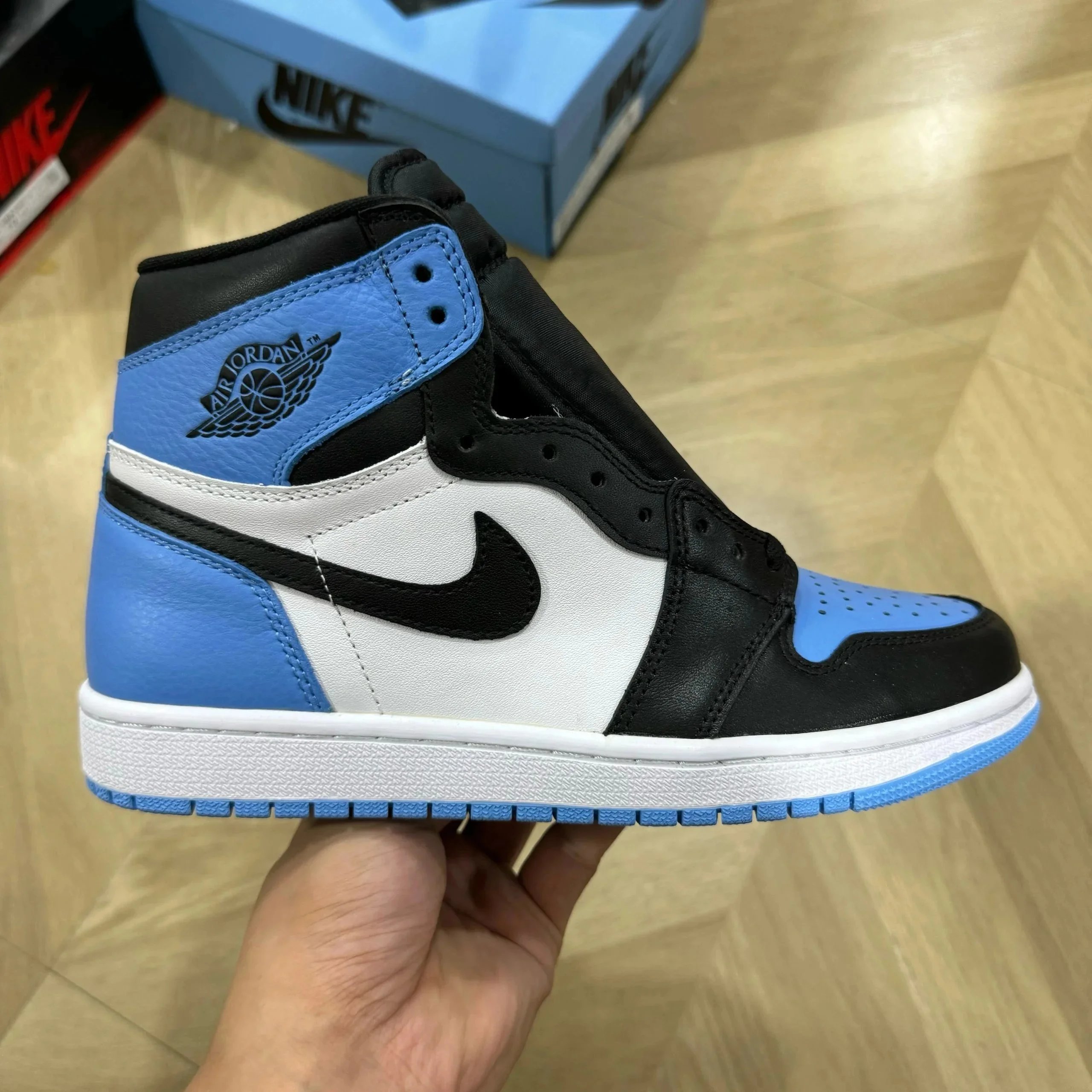 2 Blue White Black
