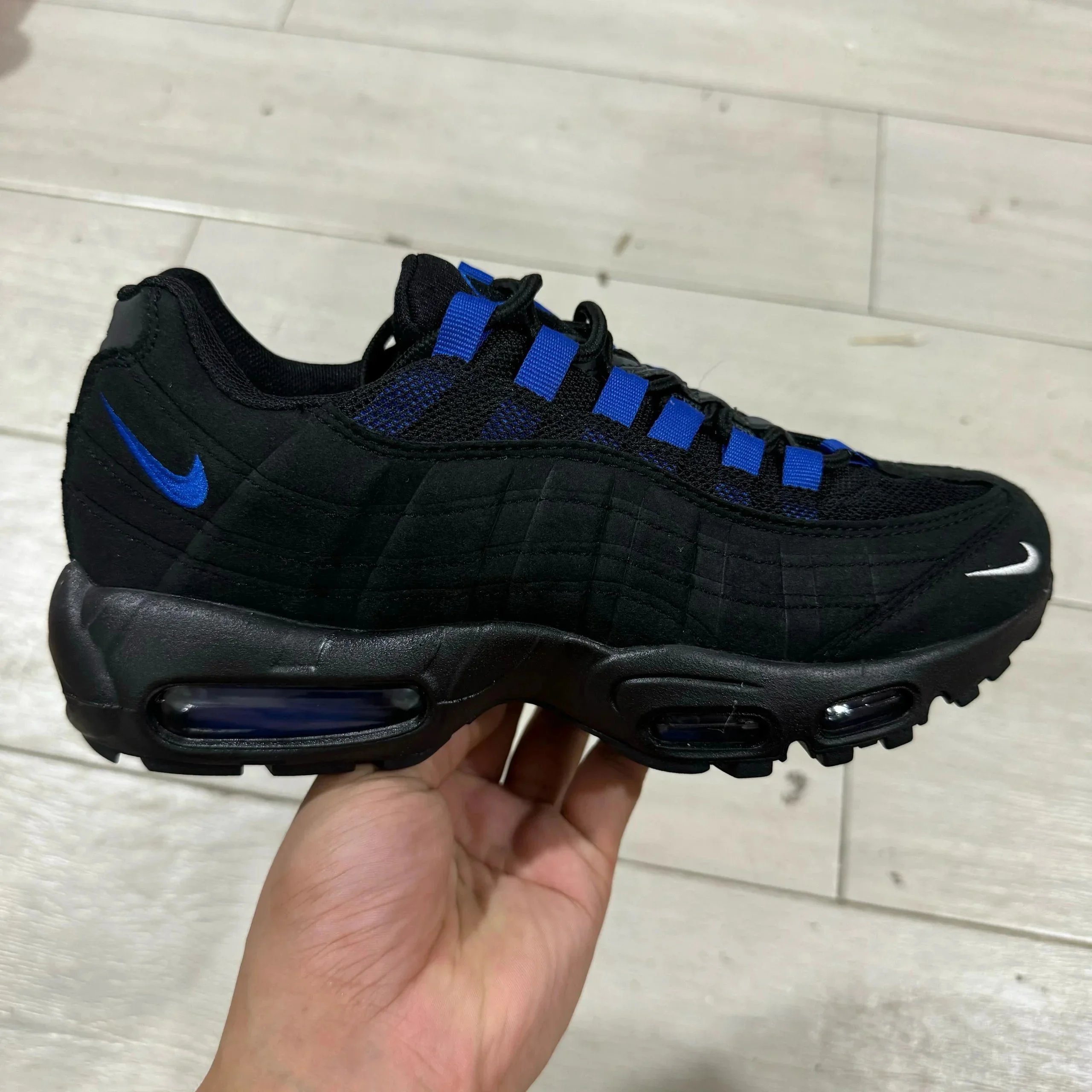 Nike Air Max 95 Sneakers - 12/23
