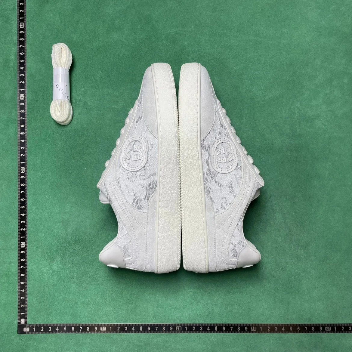BD9 Round-Toe Lace-Up Low-Top Skate Shoes