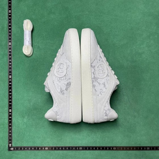 BD9 Round-Toe Lace-Up Low-Top Skate Shoes