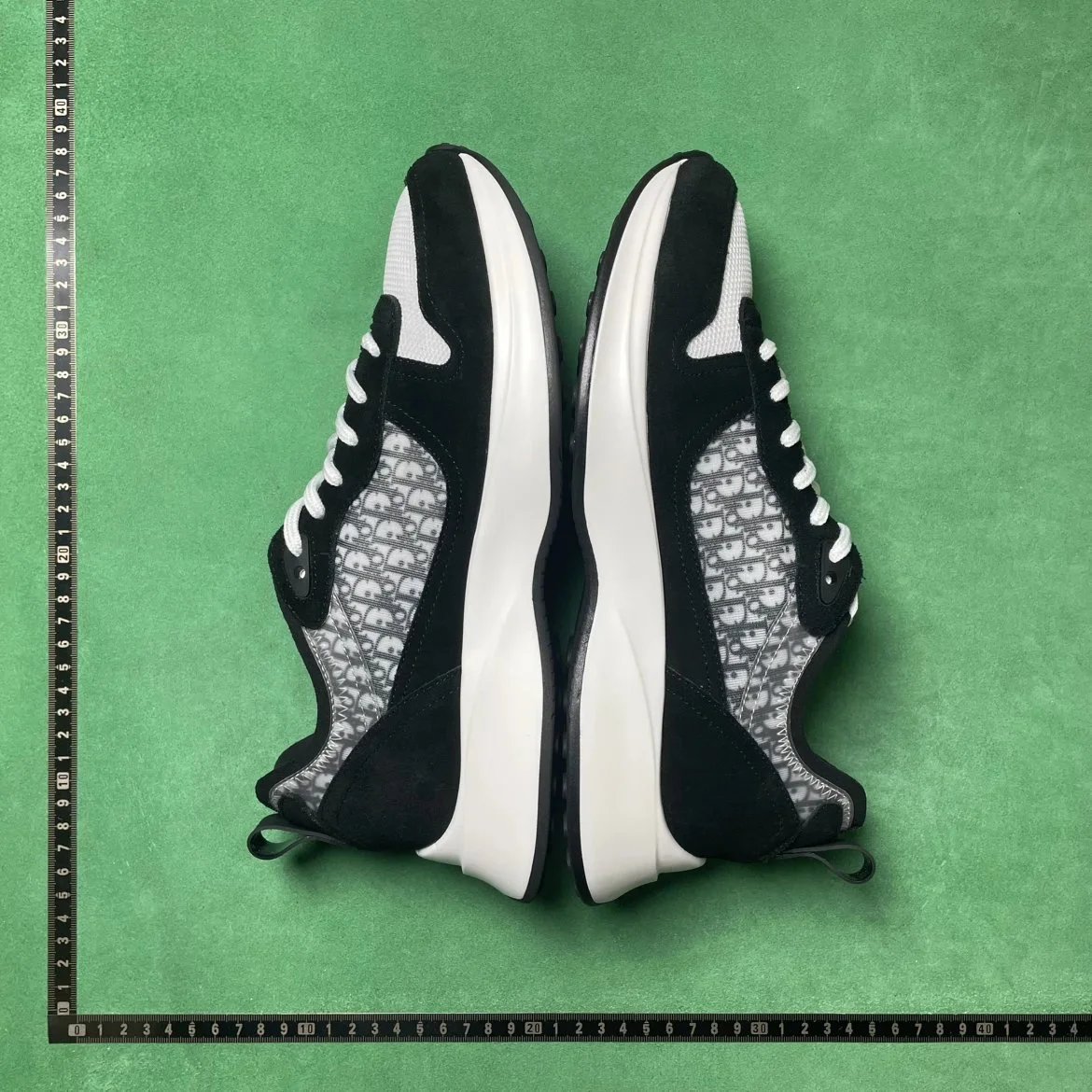 BD 2 B25 lace up low cut sports and leisure shoes