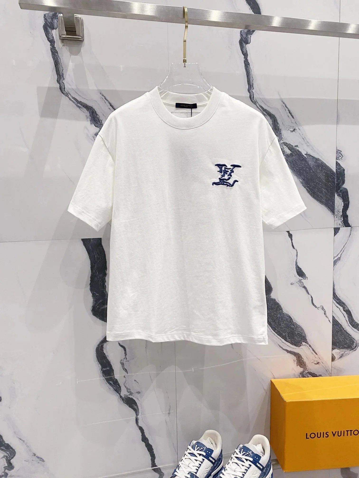 Louis Vuitton T-Shirts Short-Sleeve Logo T-Shirt — 70