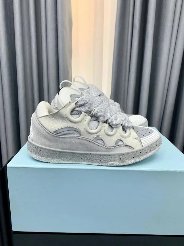 Lanvin Sneakers Curb oversized lace product detail image 3