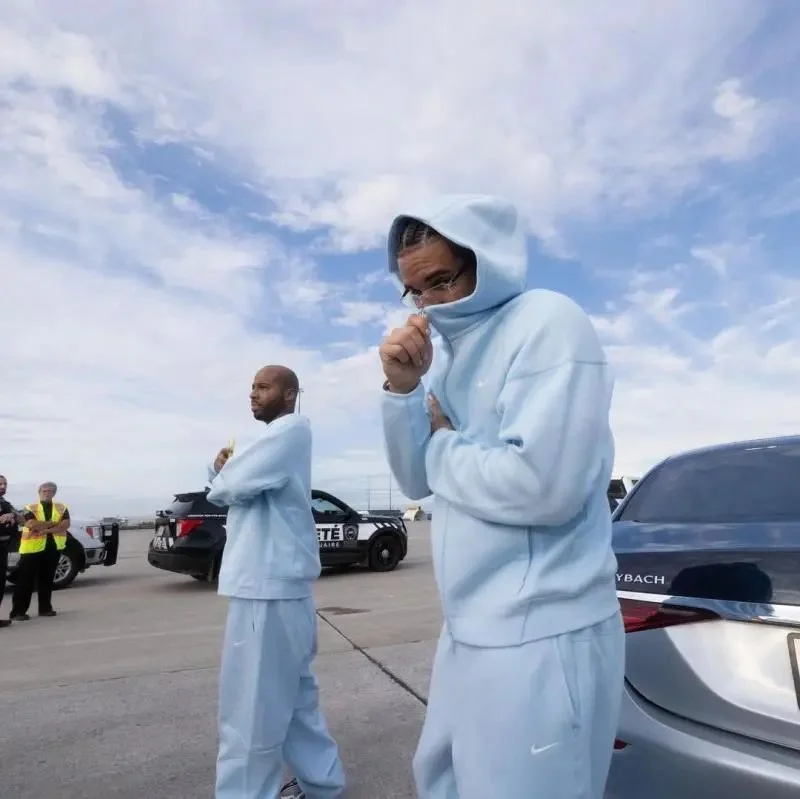 Nike Light Blue Full-Zip Hoodie and Sweatpants Set