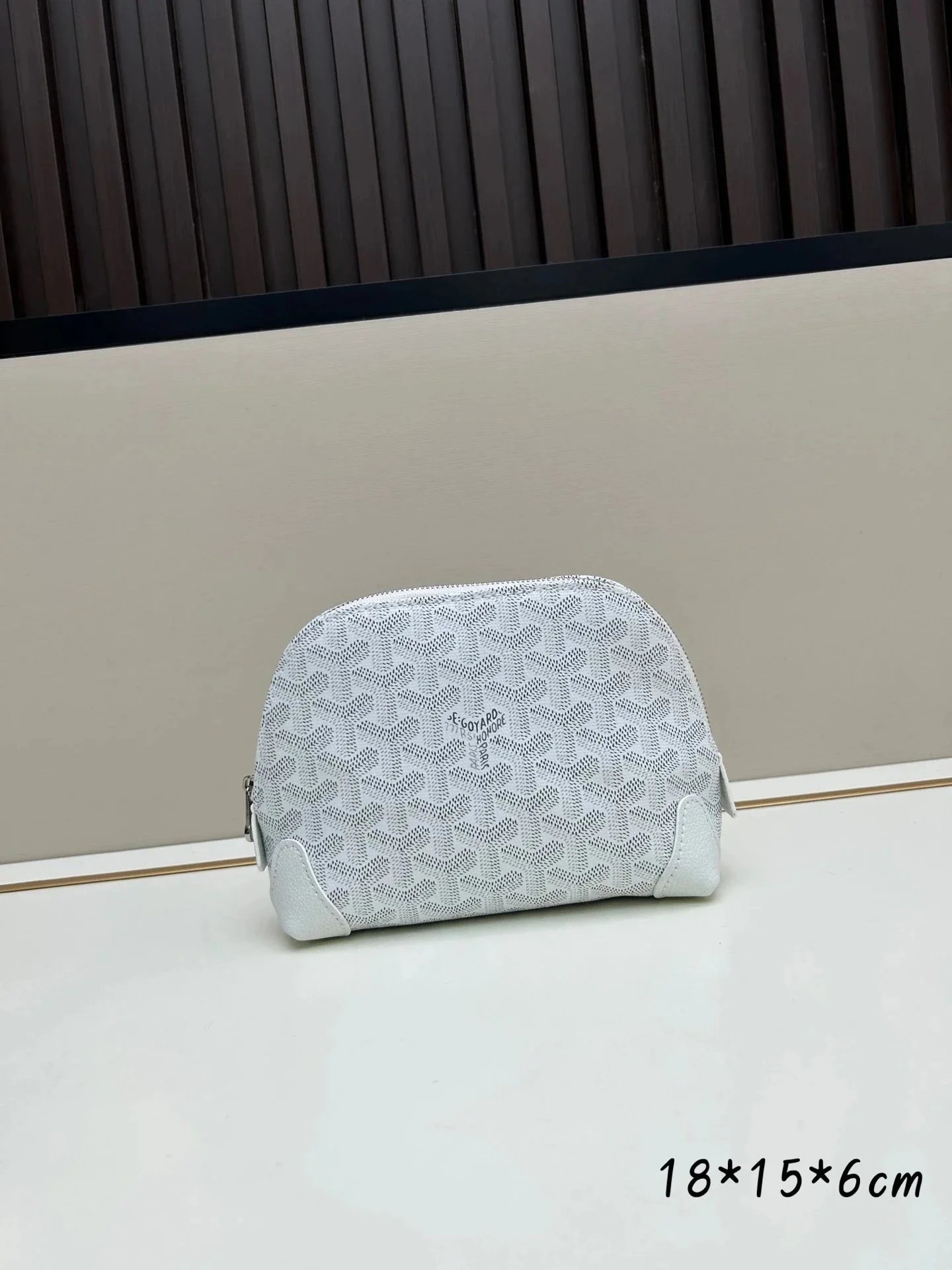 18x15x6**