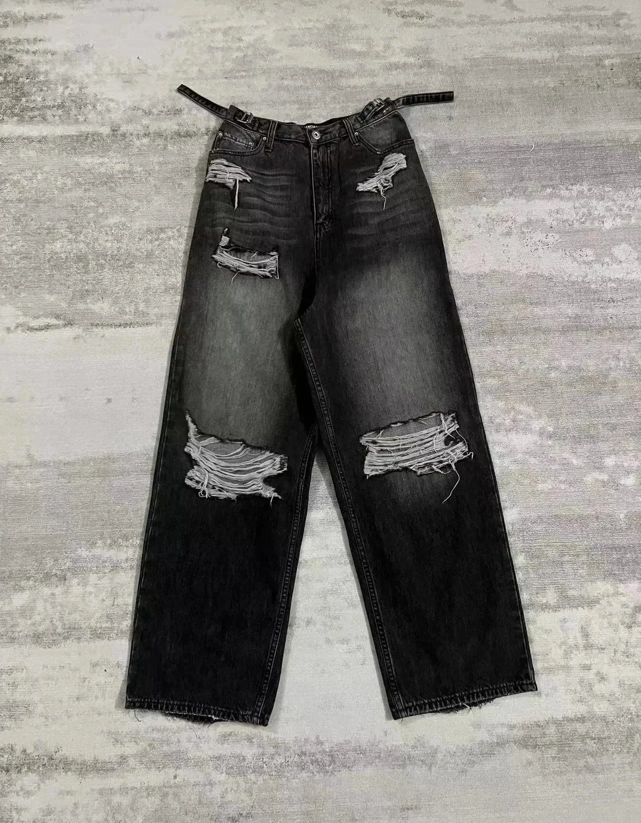Black Distressed Wid