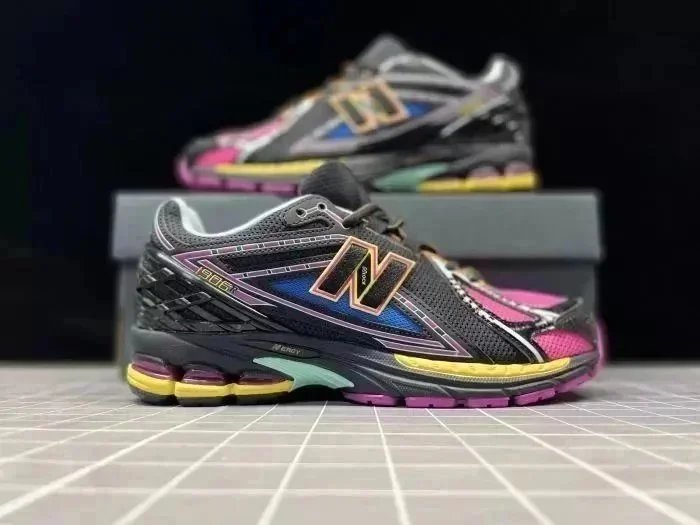 New Balance 1906 Bla