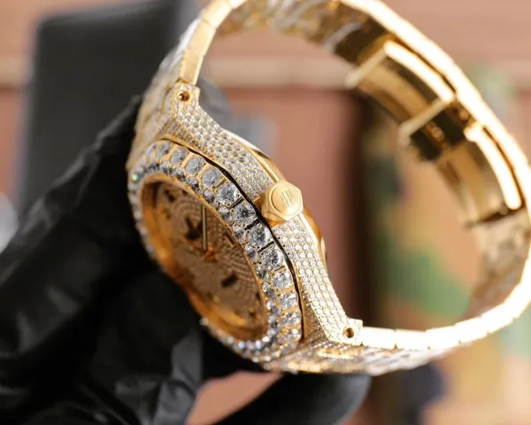 Audemars Piguet Royal Oak Offshore Chronograph Diamond-Encrusted Gold Watch Watches - 20