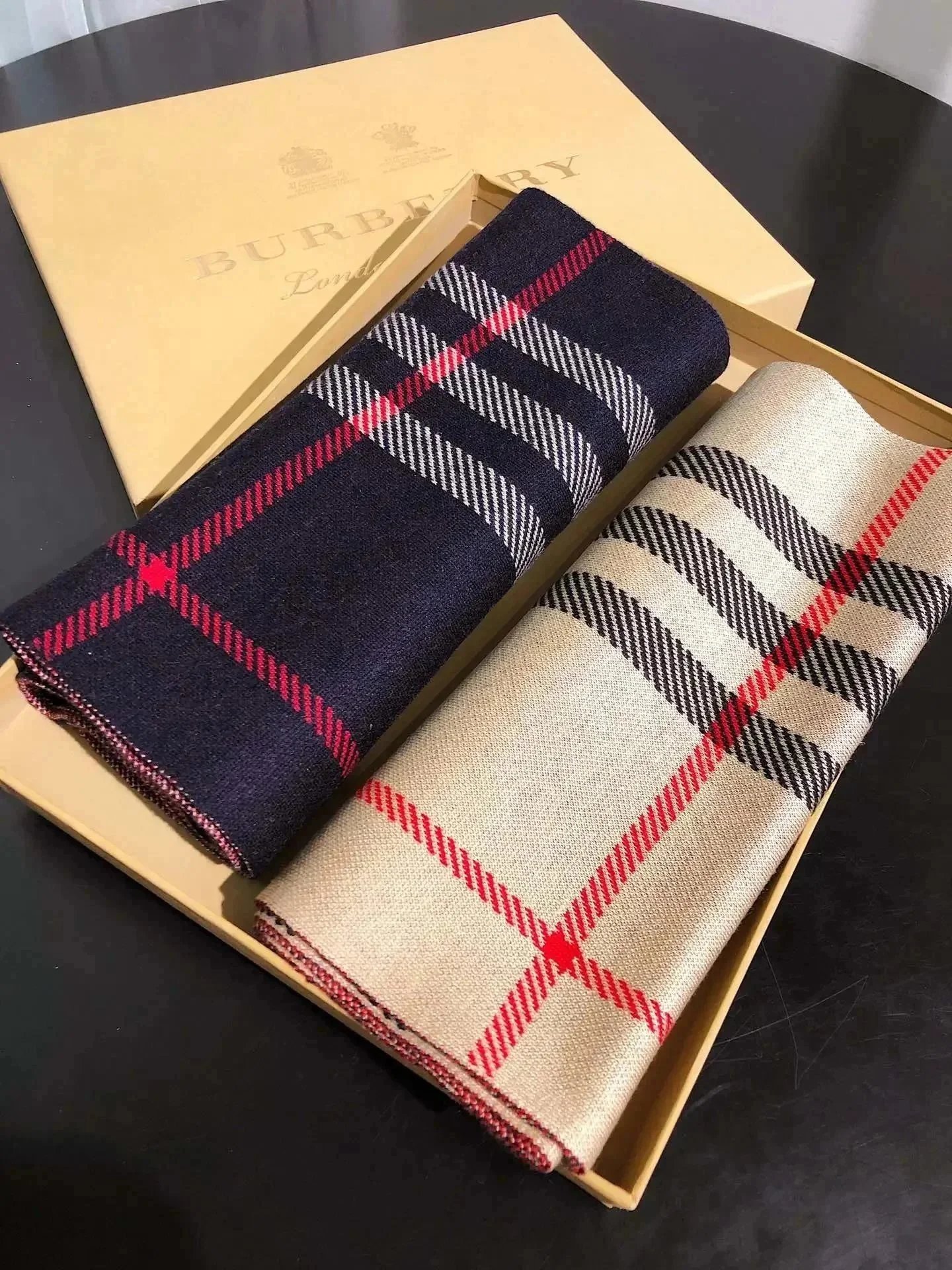 Burberry Check Pattern Navy And Beige Scarf