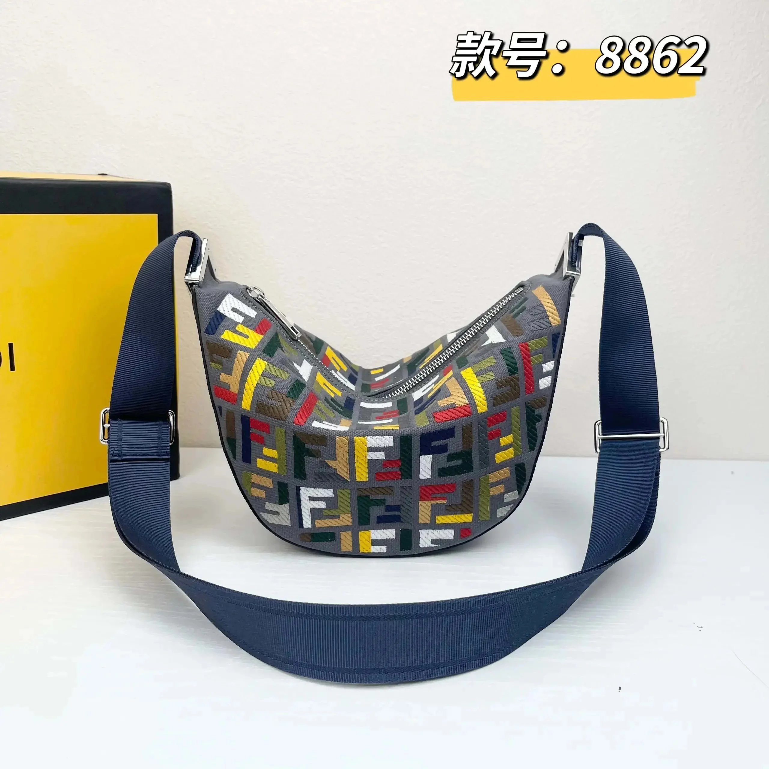 30X15X18 cm