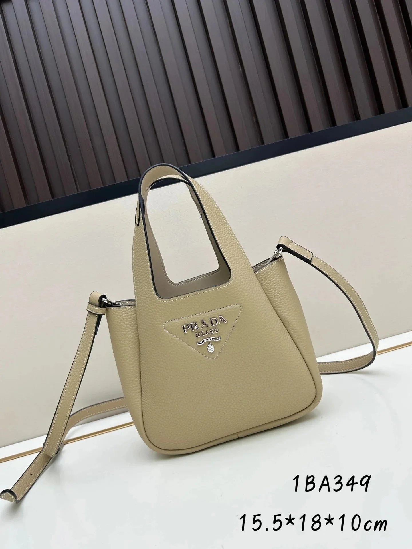 15.5*18*10cm.