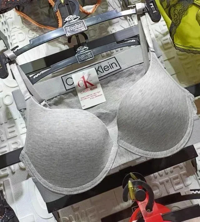 Calvin Klein Underwear Underwire bra and briefs set with logo elastic bands product detail image 8