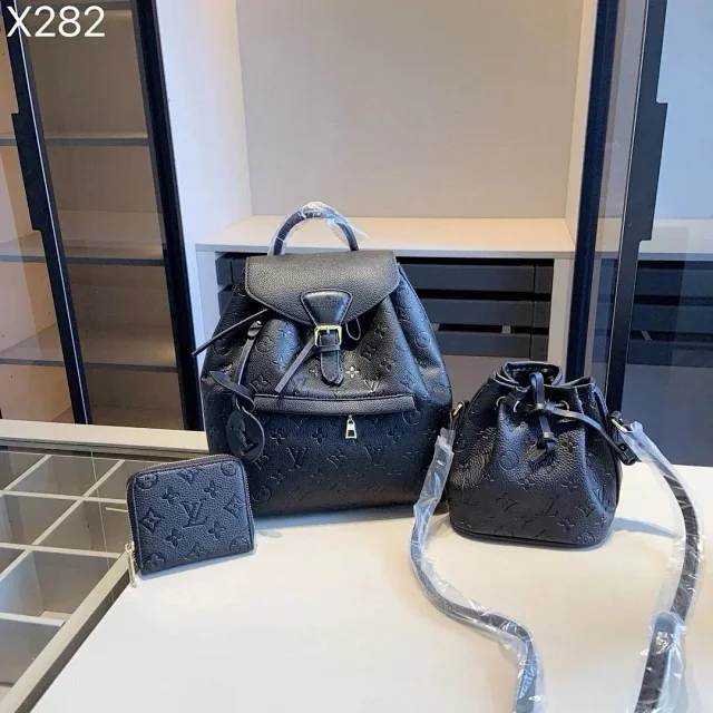 Louis Vuitton Handbags Three-Piece Handbag Set with Crossbody Bag and Wallet product detail image 7