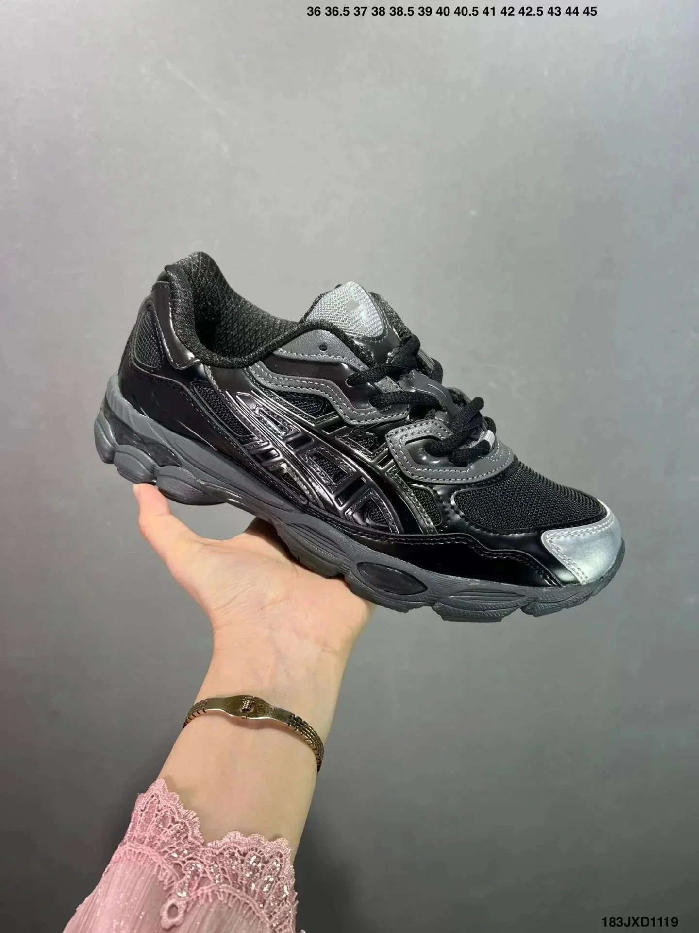 ASICS Sneakers Low-top mesh and suede with segmented cushioned sole — Black lacquer leather