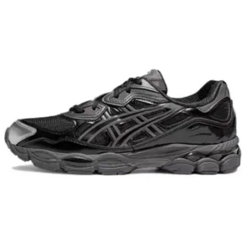 ASICS Sneakers Low-top mesh and suede with segmented cushioned sole — All black