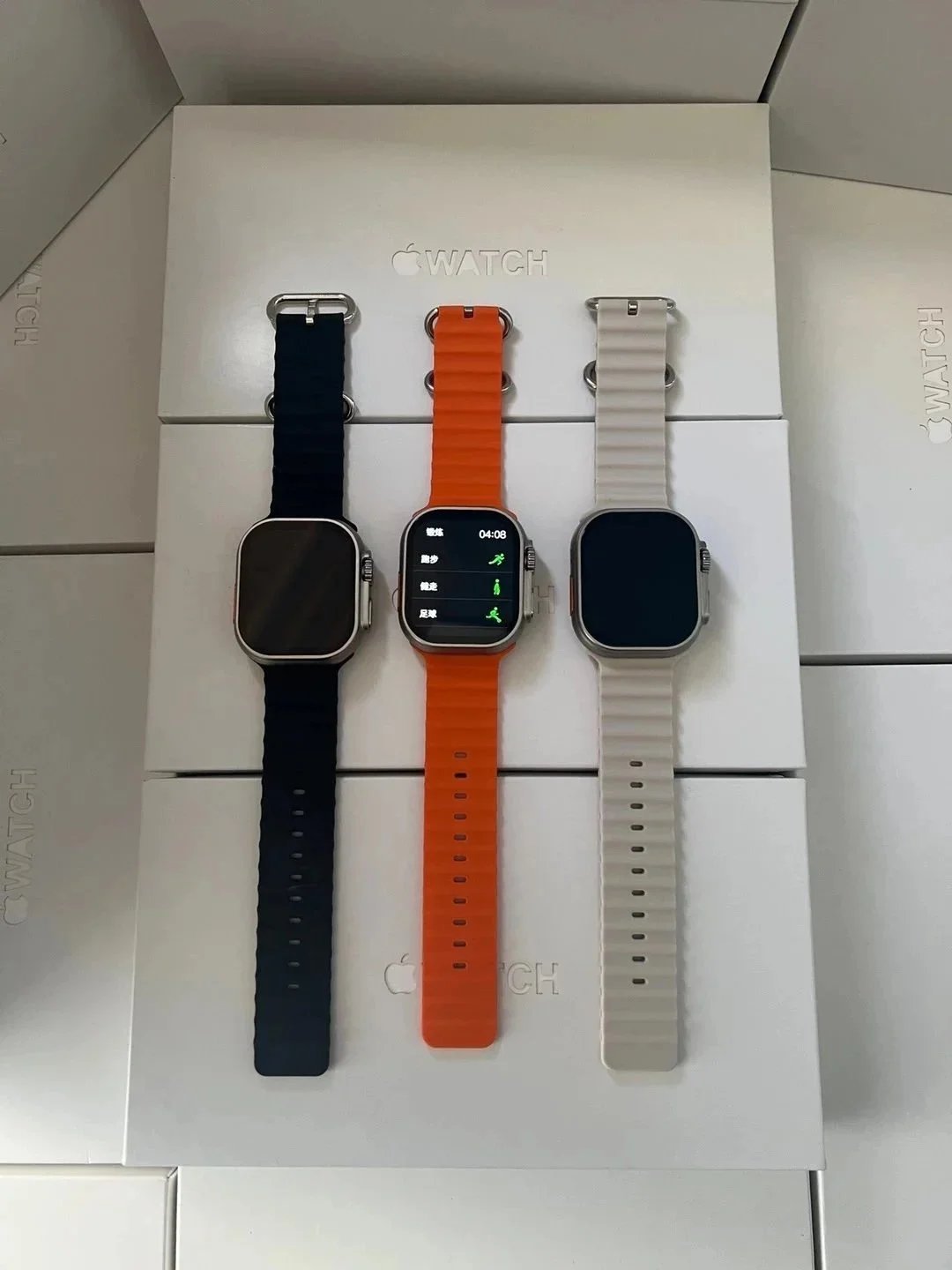 Apple Smartwatch with ribbed silicone band
