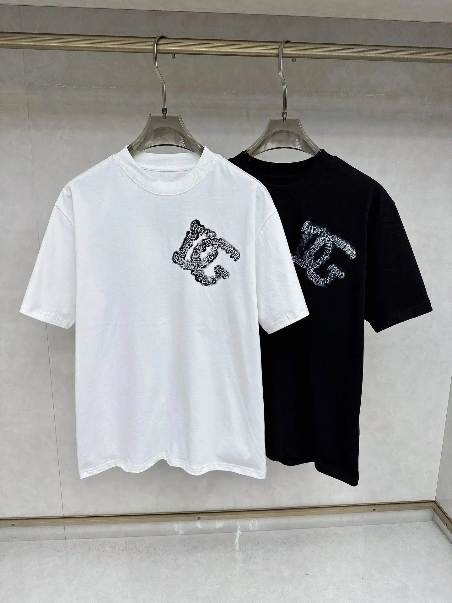 Dolce & Gabbana T-Shirts Logo Graphic Short-Sleeve T-Shirt — 35