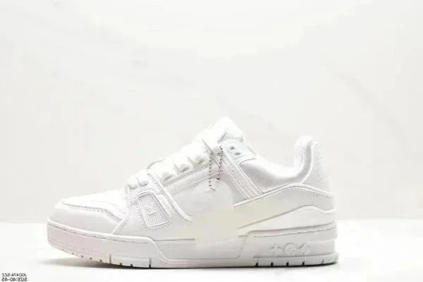 AF022