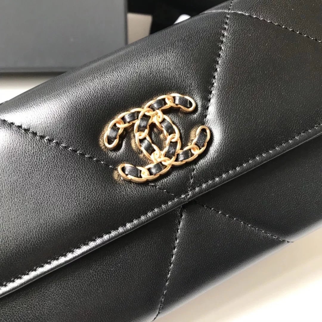 Chanel 19 Wallet Black Quilted Lambskin with Gold-Tone CC Logo Long Wallet - 4