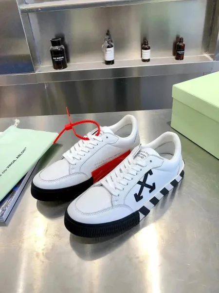 Off-White Diagonal Arrow Low Top White Orange Black Sneakers - 9
