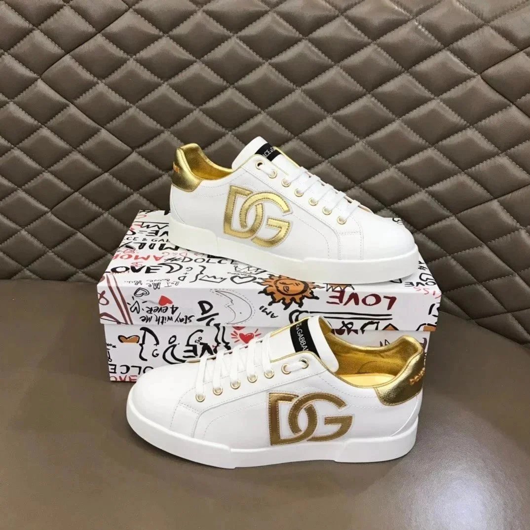 Dolce & Gabbana Dolce & Gabbana DG Logo Sneakers in White and Gold White