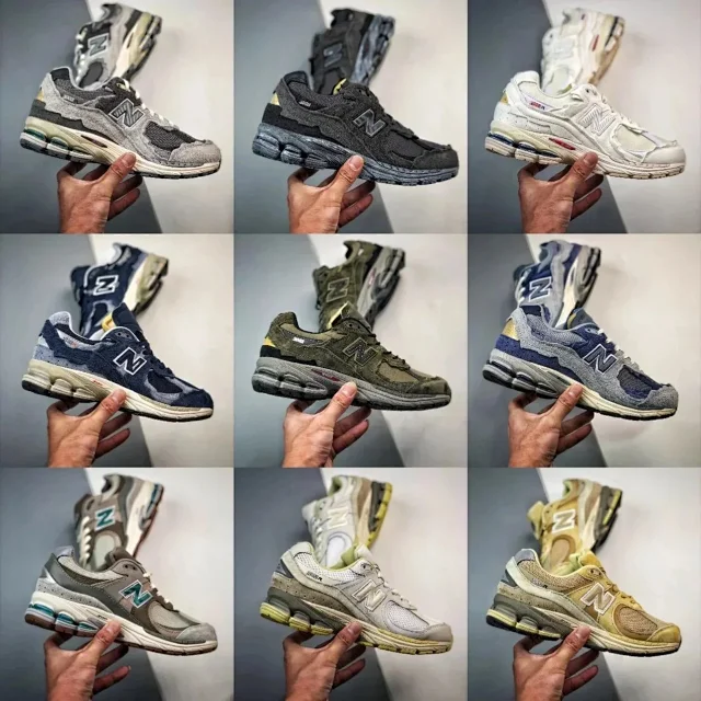 New Balance Sneakers 2002R product detail image 1
