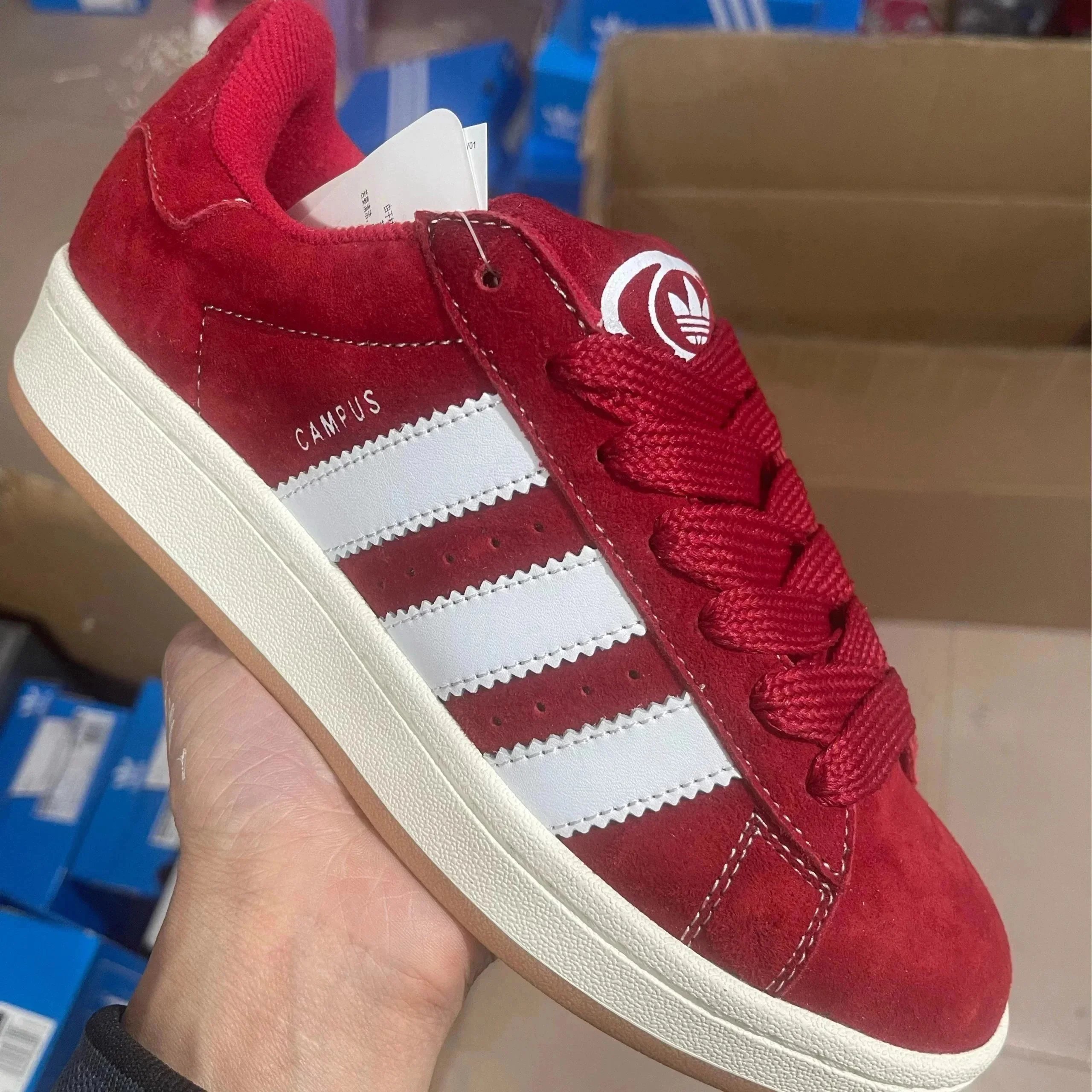 Adidas Sneakers Campus — White and red