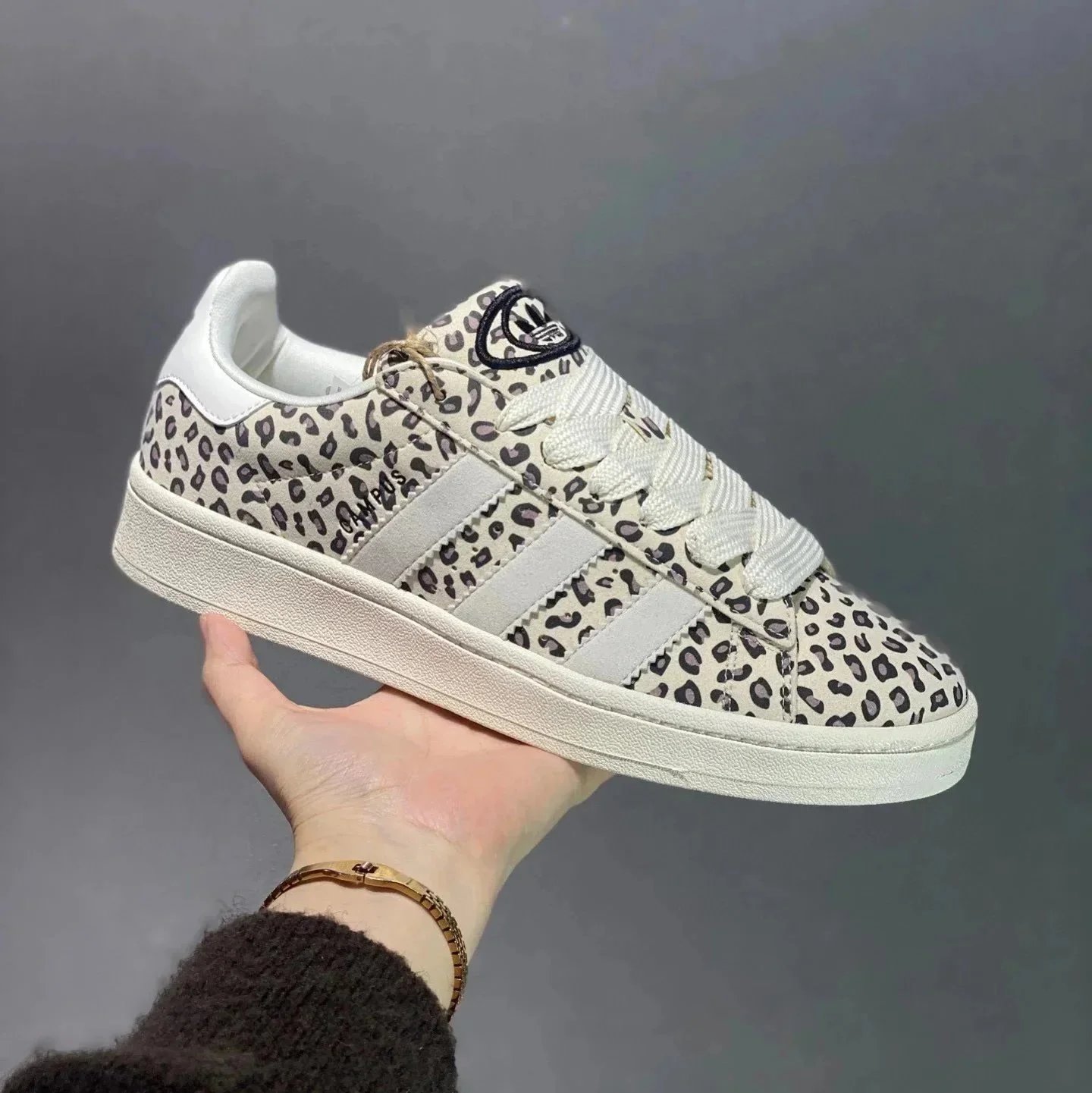 Adidas Sneakers Campus — White leopard print