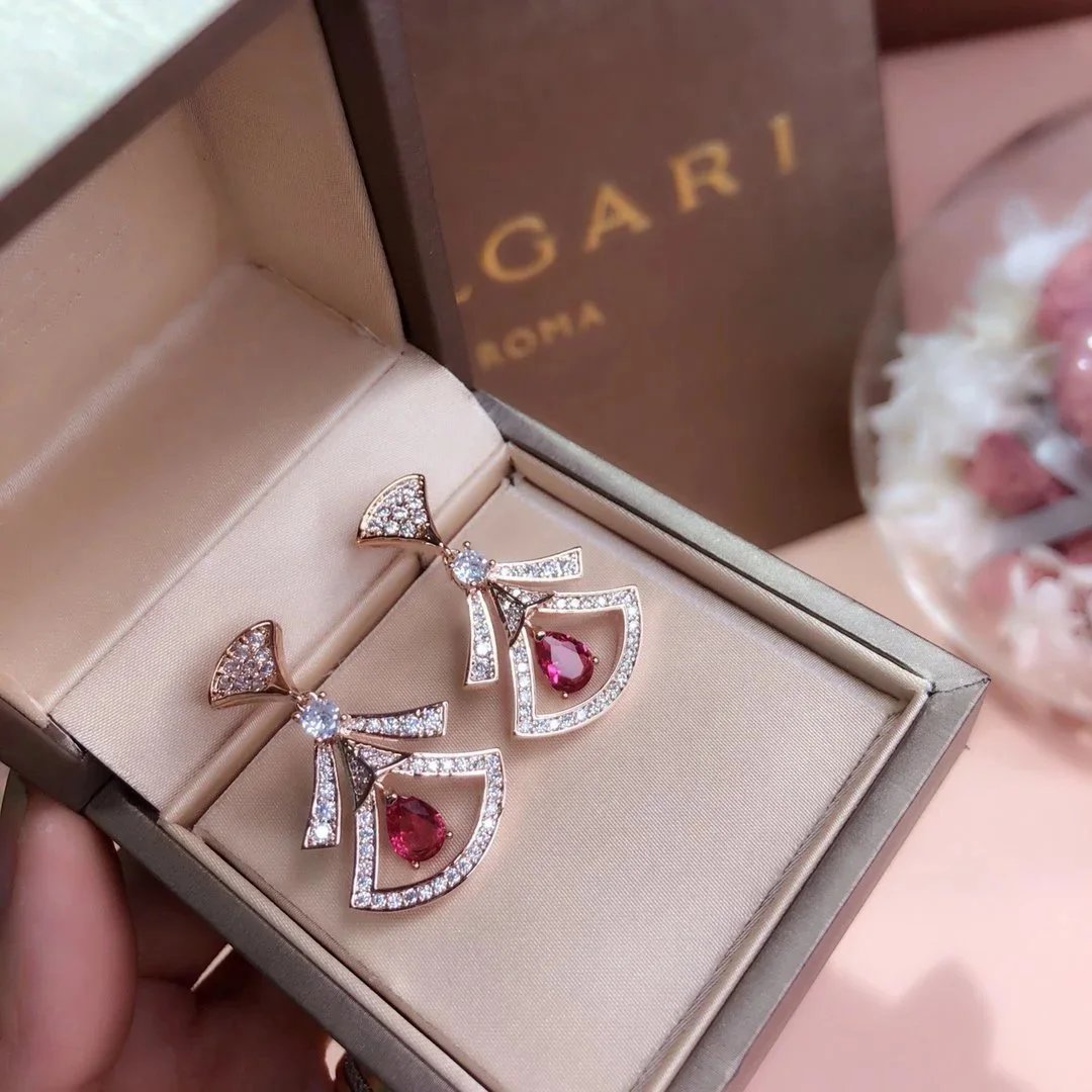 Design Floral Motif Drop Earrings with Cubic Zirconia in Rose Gold Jewelry - 8