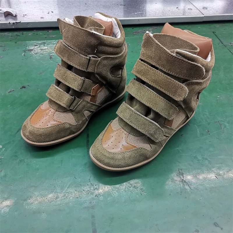 Sports Hiking Shoes photo 4