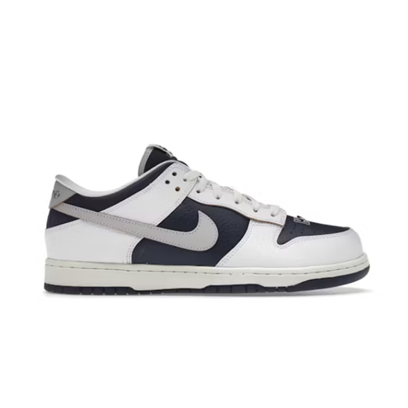 Nike Dunk Low Sneakers