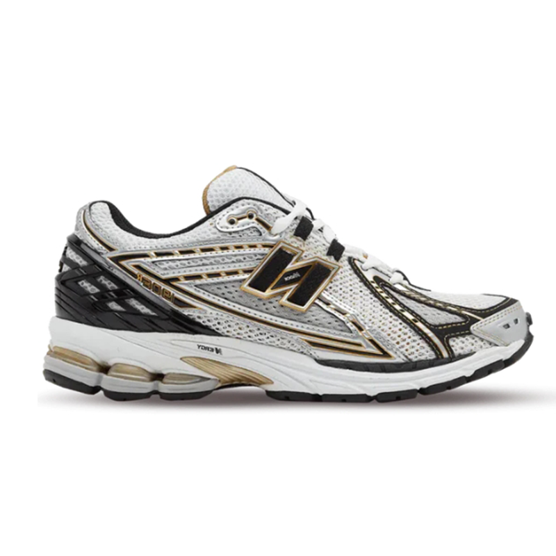 New Balance 990 Sneakers
