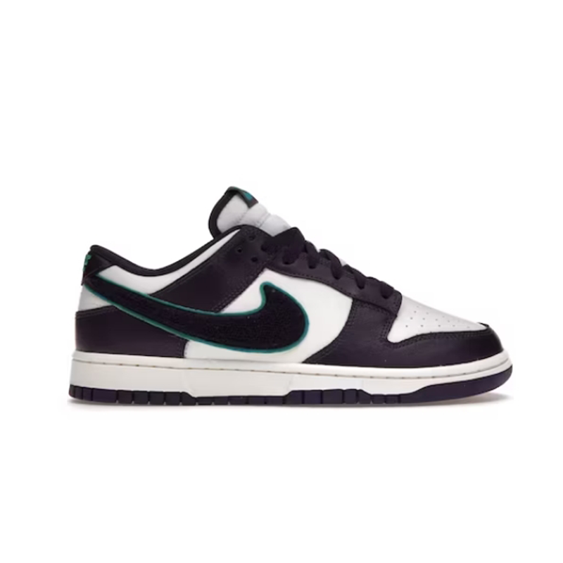 Nike Dunk Low Sneakers