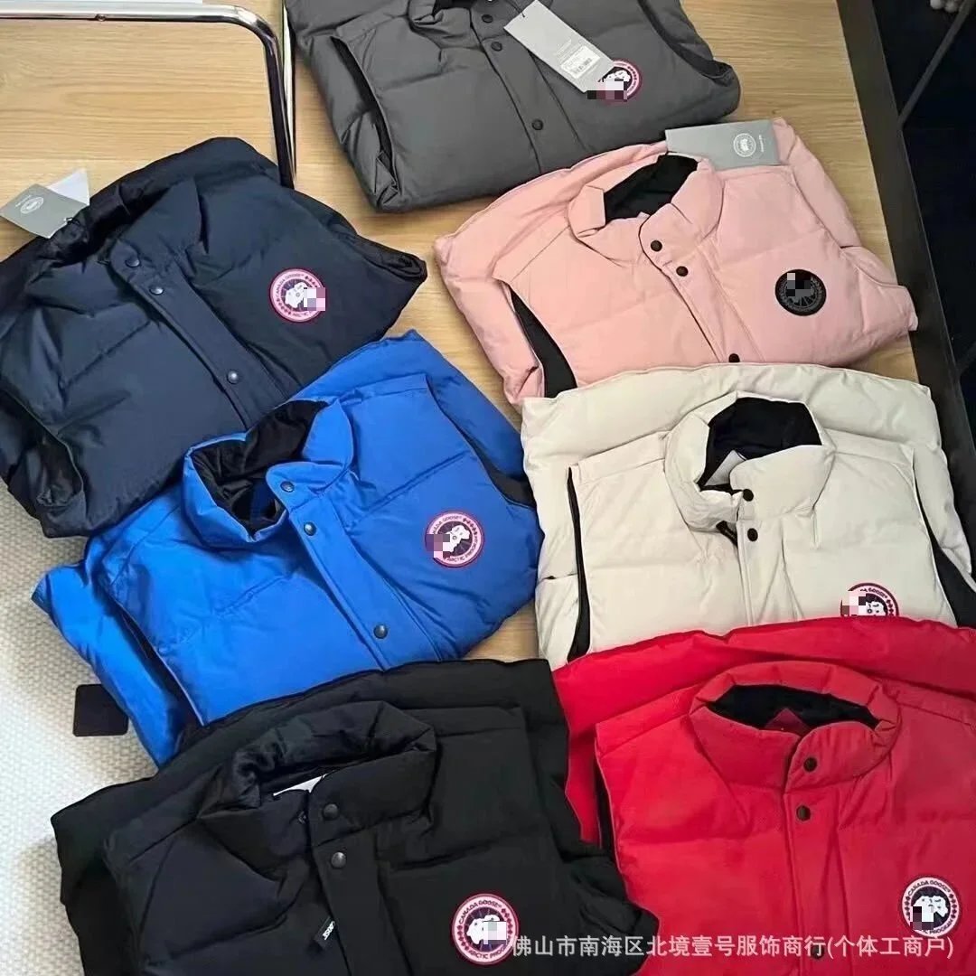 Canada Goose Crofton Vest Black Down Vest - 3