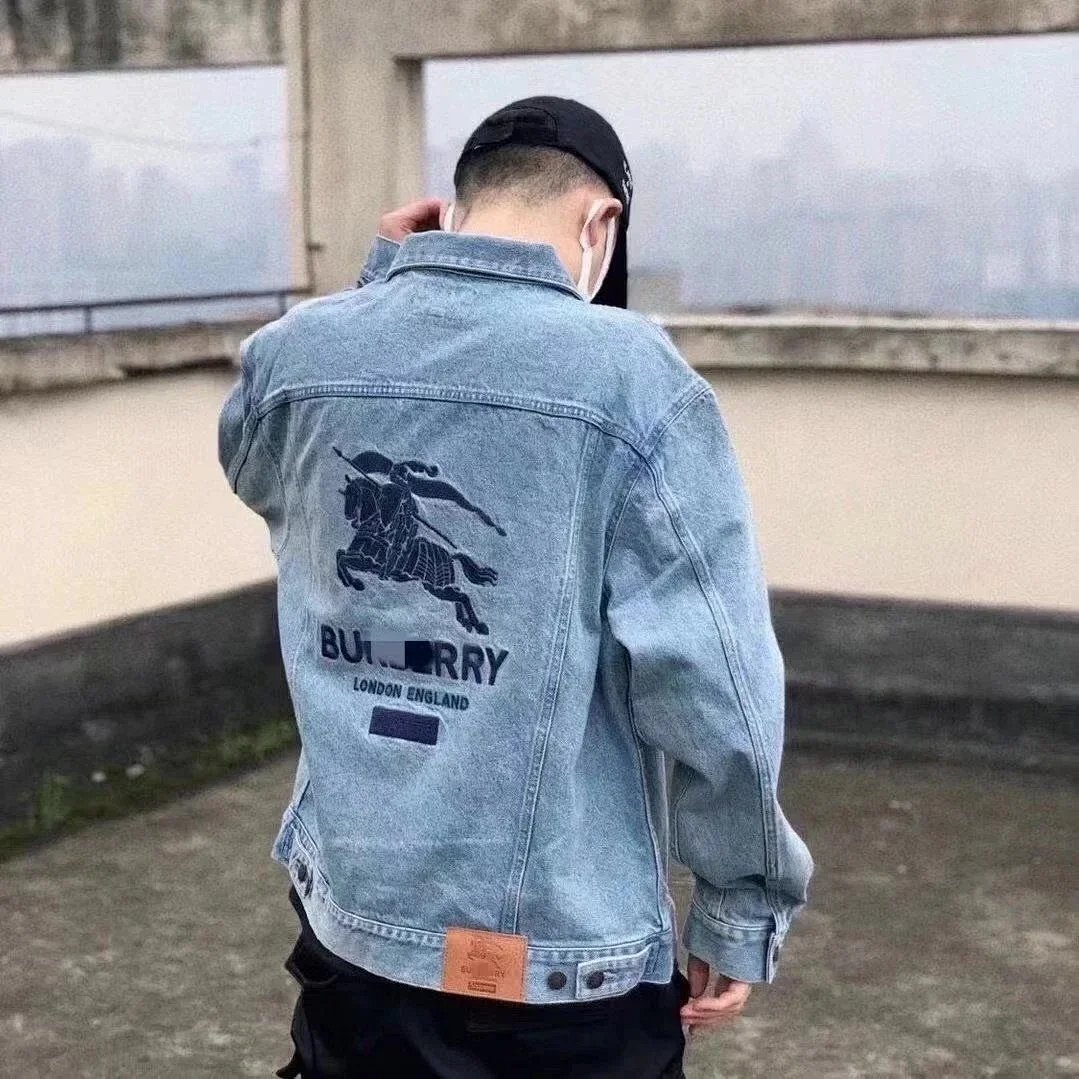 Burberry Equestrian Knight Denim Jacket Light Wash Denim-Jacket product detail 2 in Litbuy spreadsheet finds
