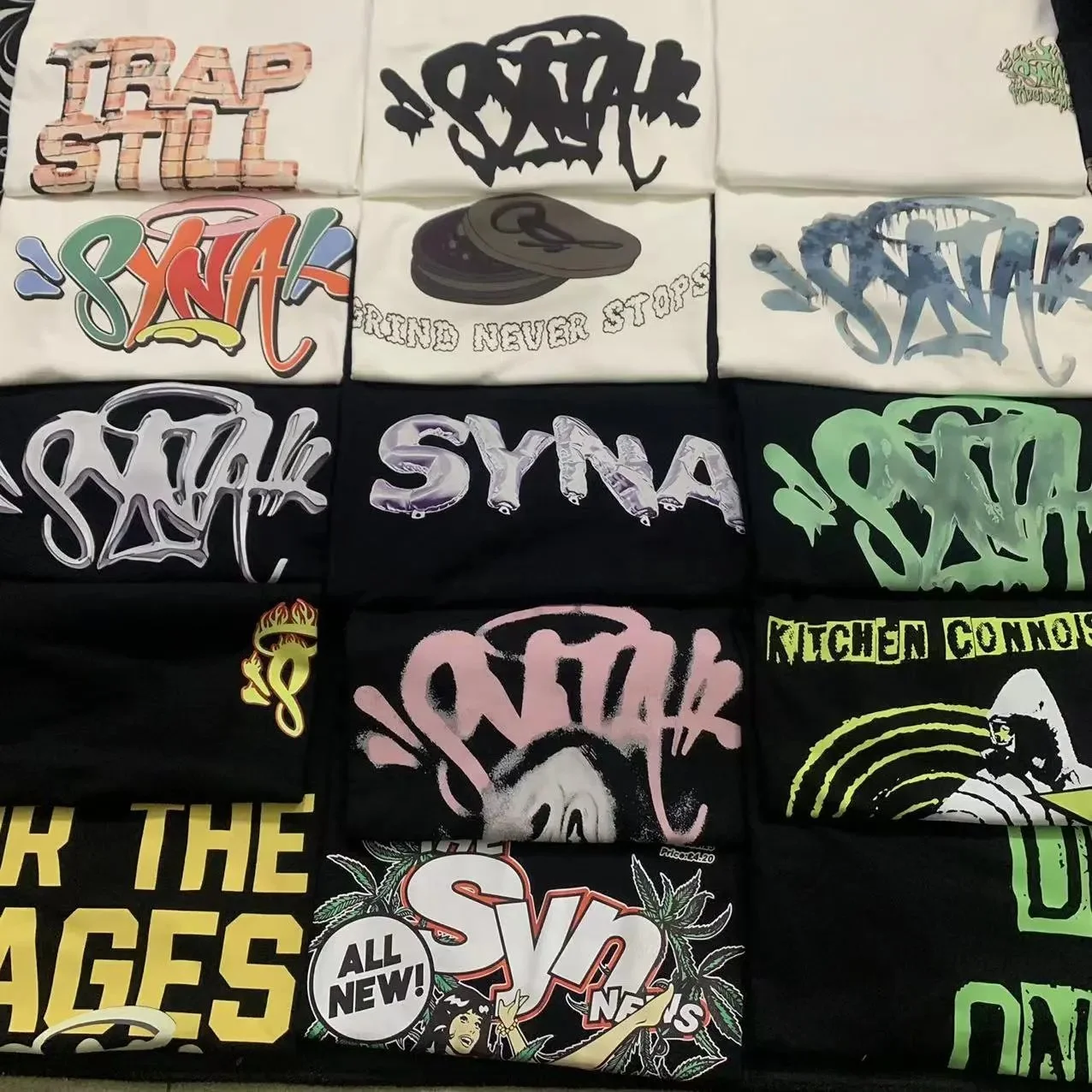 Syna World T-shirt