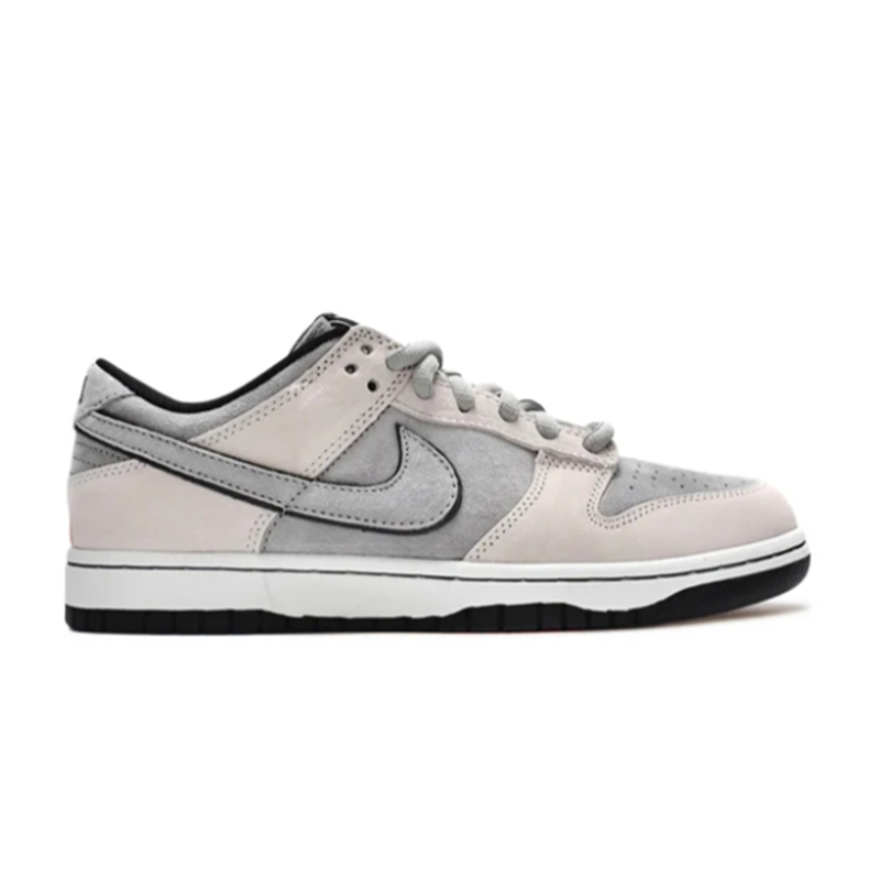 Nike Dunk Low Sneakers