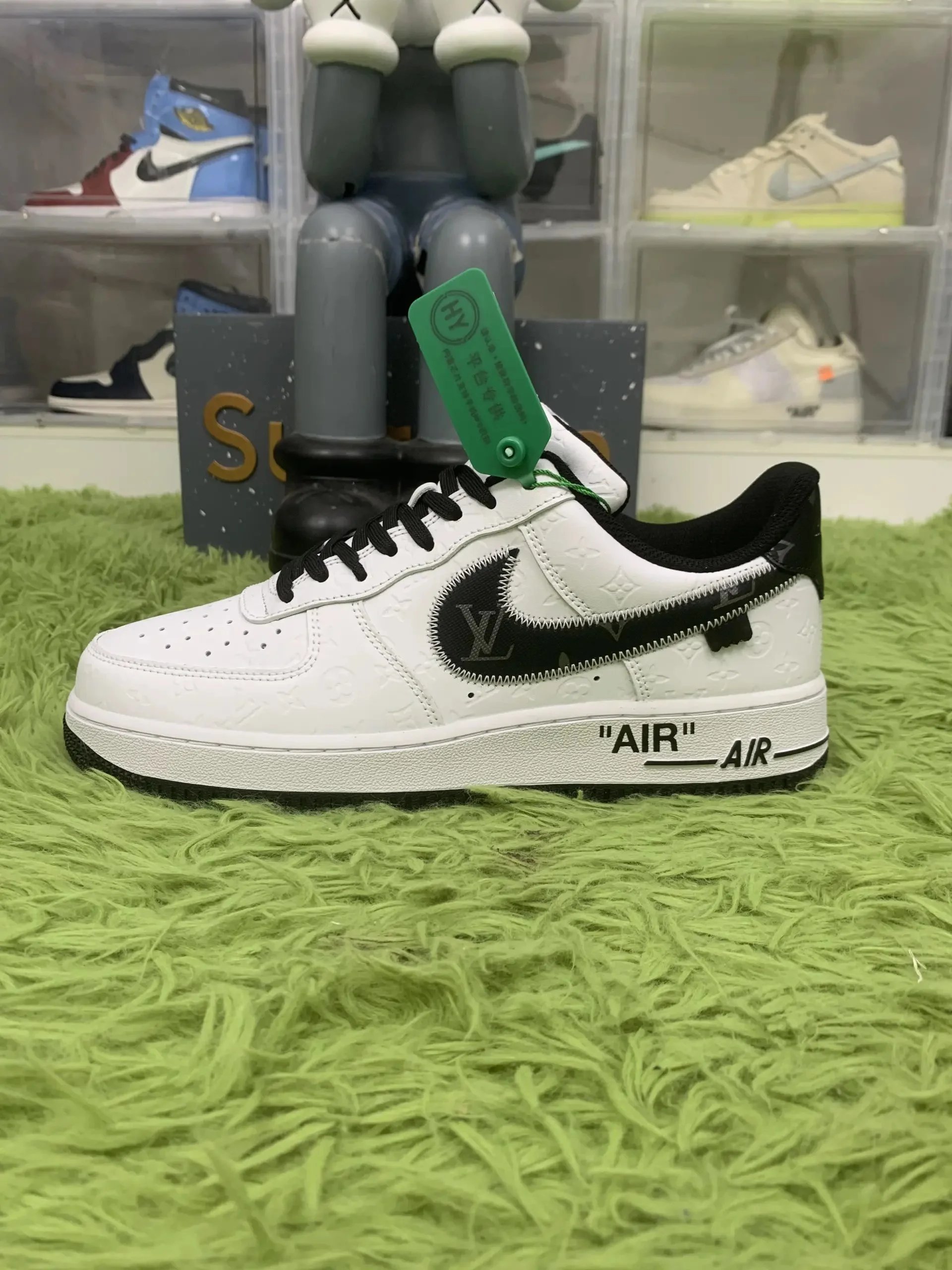 Louis Vuitton x Nike