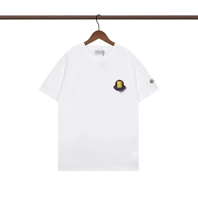 Moncler T-Shirts Short-Sleeve Logo-Print product detail image 4