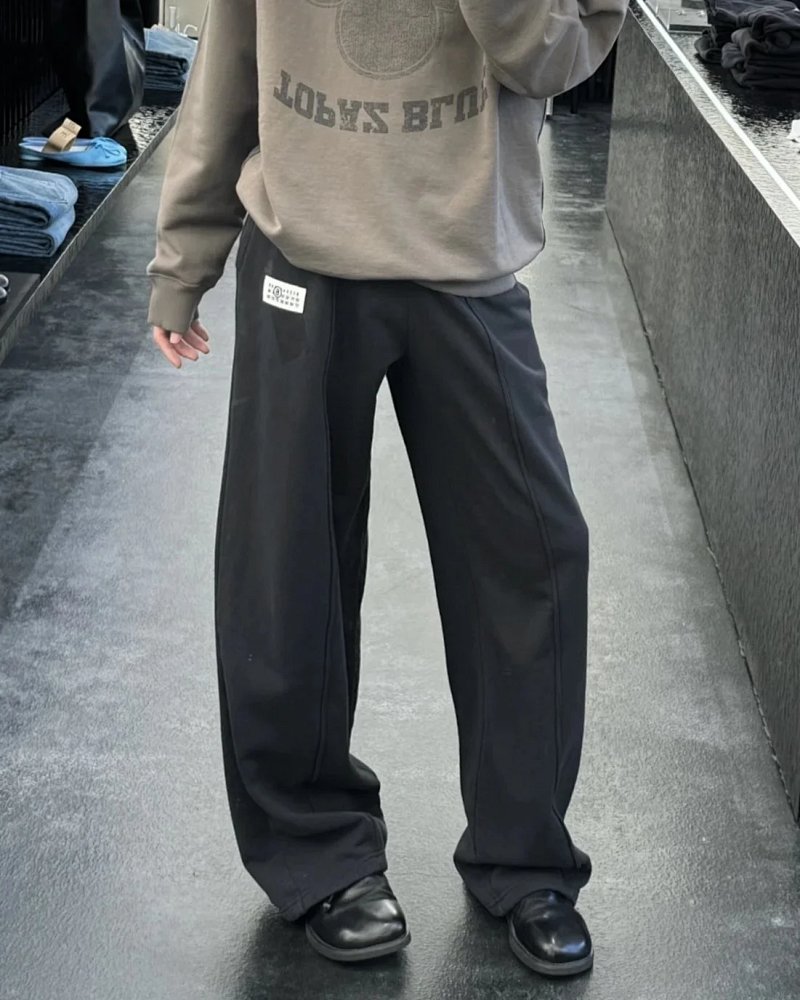 Sweatpants from Yin Kuang's Shop